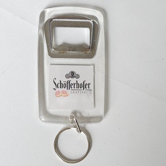 Attractive Schofferhofer Weizen Beer Bottle Opener Keychain Grapefruit - Picture 1 of 3